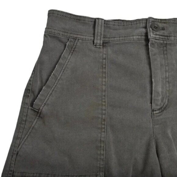 Eddie Bauer High Waist Utility Denim Shorts Khaki Green Size 6 - Picture 3 of 11